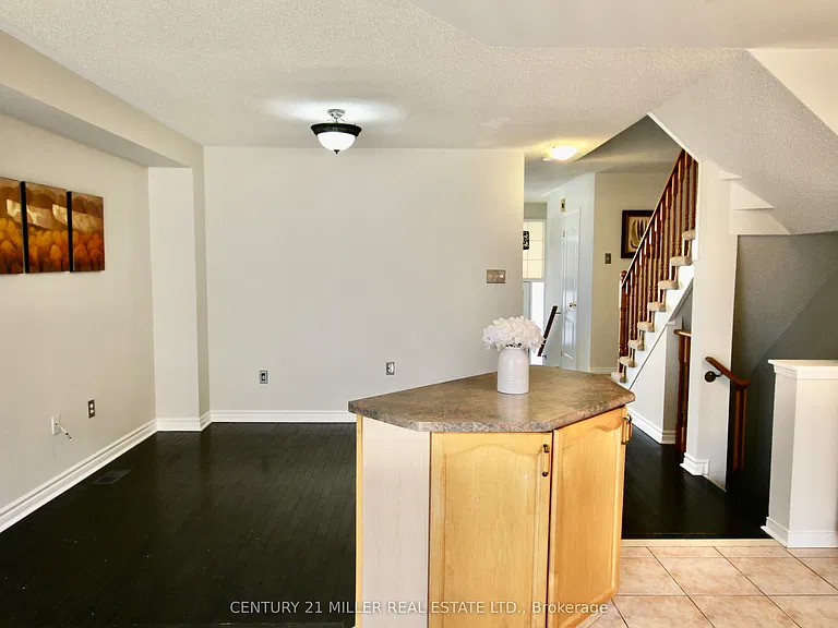 5530 Glen Erin Dr #140 — Photo 16