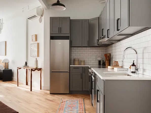 239 Banker Street image 4 of 9