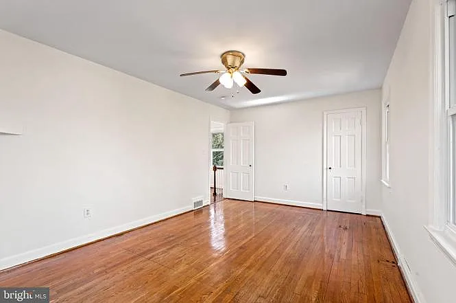 Master bedroom (room 1)