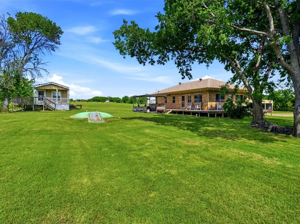 8983 W Odneal Rd, Krum, TX 76249