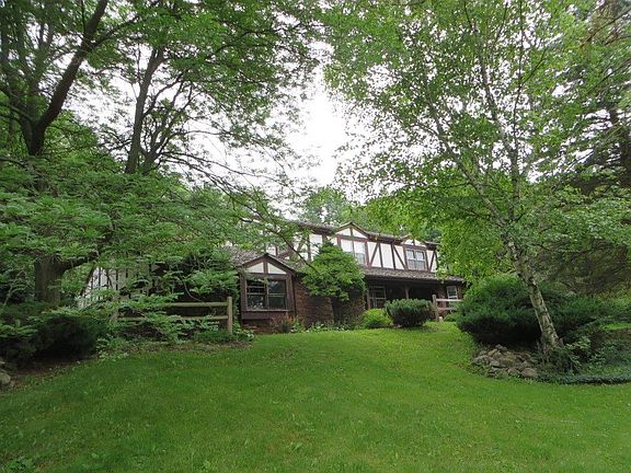 2nd image of 738 Dublin Dr