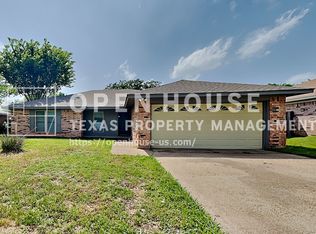 6226 Hott Springs Dr, Arlington, TX 76001