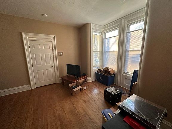5th image of 263 Syracuse Ave #2