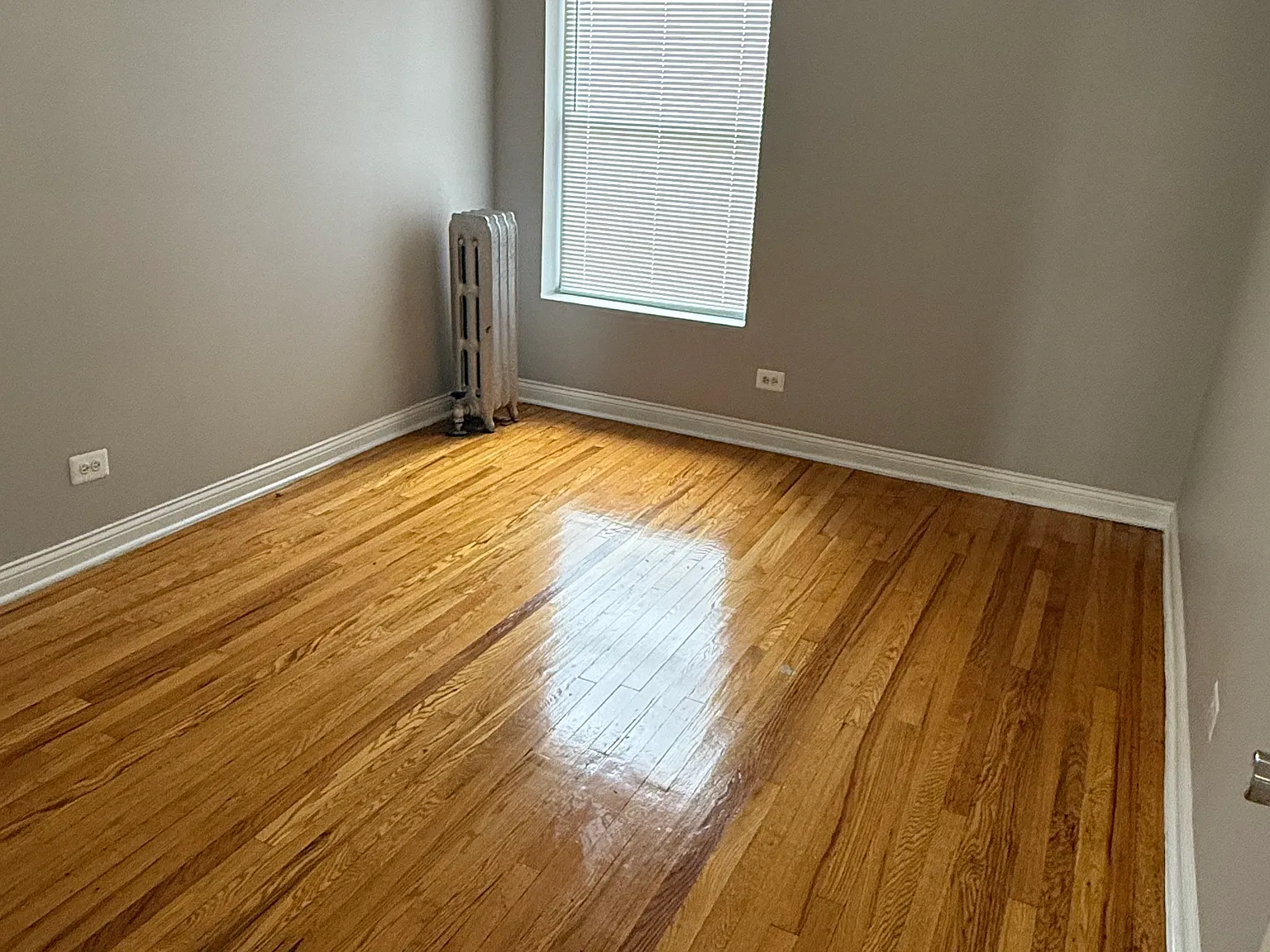 3 bed, 1300 sqft, $1,775 — Photo 2
