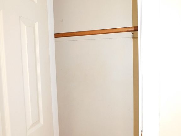 4th image of 1945 W Birchwood Ave #1E
