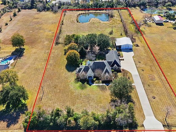 2nd image of 500 Burwell Rd