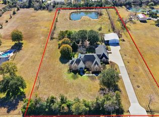 500 Burwell Rd, Highlands, TX 77562