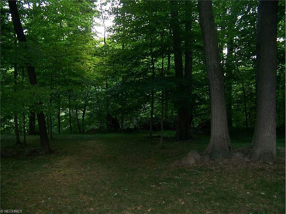 4th image of 1085 Wildwood Dr