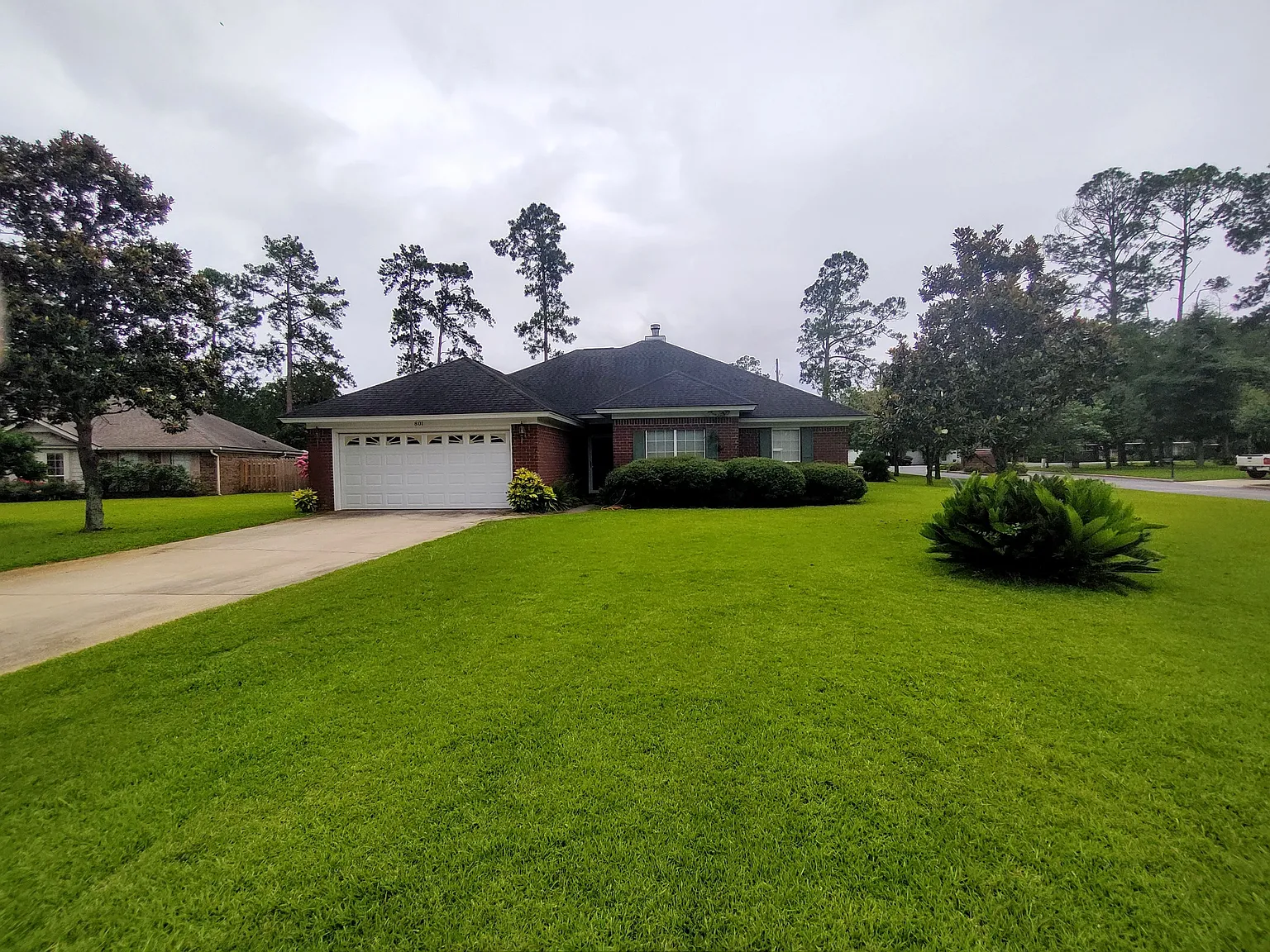 Available Now for Immediate Occupancy — Photo 2