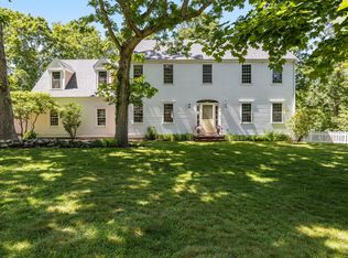 9 Oyster Hill Dr, Sandwich, MA 02563