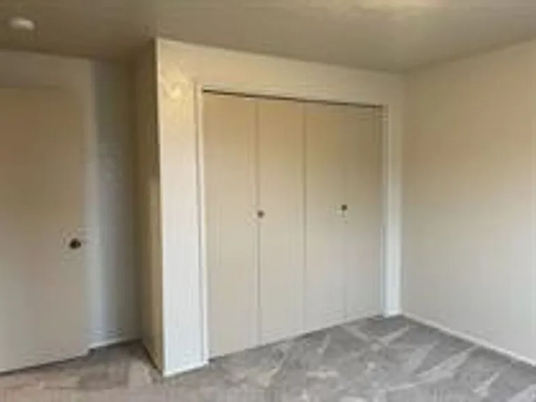 703 Broadway St #4 — Photo 3