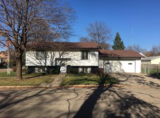 1310 9th St, Milford, IA 51351