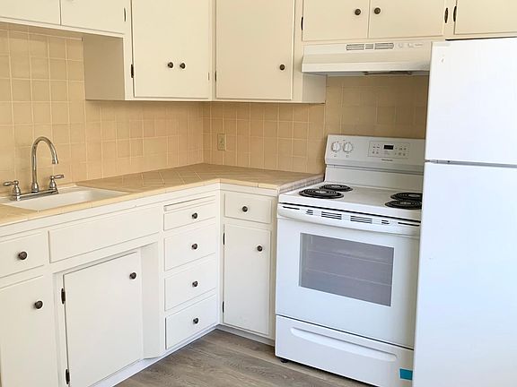 3rd image of 2095 Lincoln Ave #B51