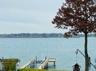 1201 N River Rd, Saint Clair, MI 48079