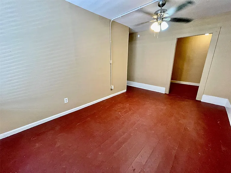 1814 Avenue M 1/2 #1 — Photo 5