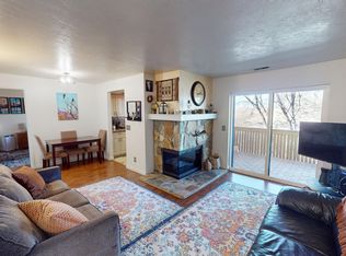 9188 S Jefferson Pl W, Sandy, UT 84070