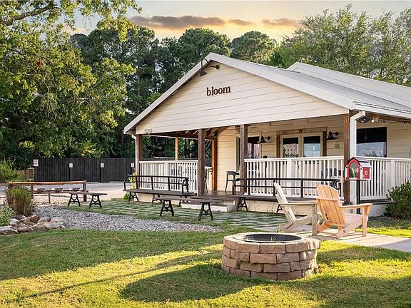 5th image of 16685 Hopewell Rd