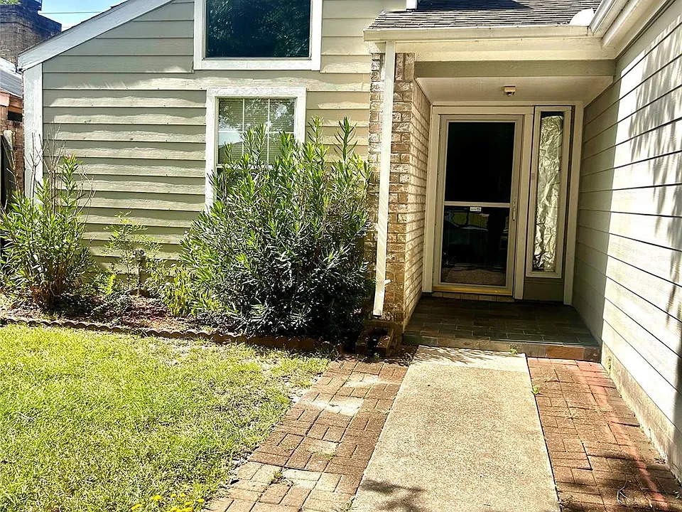 11718 Zarroll Dr