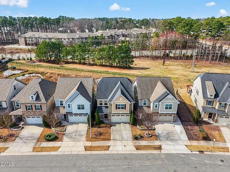 125 Begen St — Photo 40