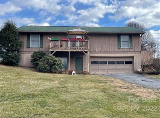 86 Hideaway Ln, Waynesville, NC 28785