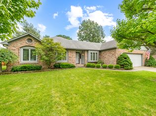 27 Ridgewood Mdws, Franklin, IN 46131