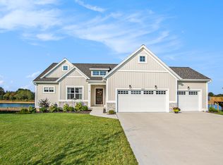 9439 Shoreway Dr, West Olive, MI 49460