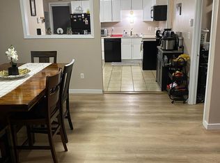 938 Riverside Dr APT 2F, North Grosvenordale, CT 06255