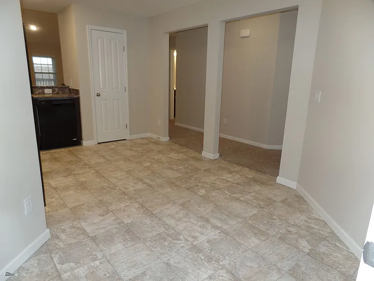 5353 Nottinghamshire Ln — Photo 21