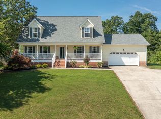 1004 Chariot Dr, Soddy Daisy, TN 37379