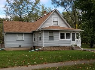 25 Wenholz Ave, Dundee, IL 60118