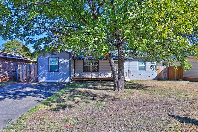 1st image of 641 Woodlawn Dr