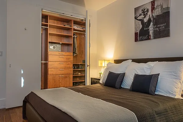 Sold by Sherwood Residential | media 12