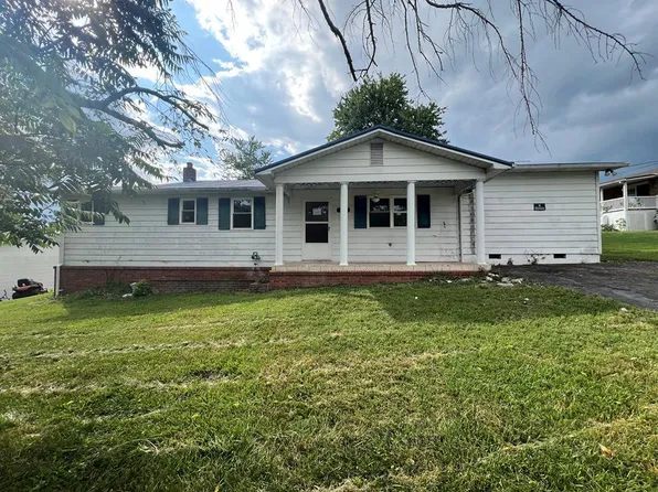 32 Middle Ave, Cleveland, VA 24225