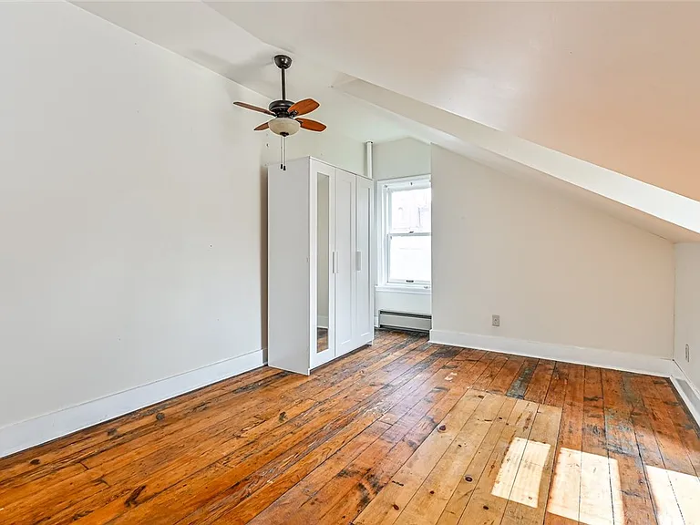 617 Avery St — Photo 24