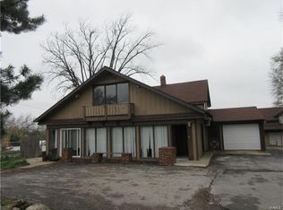 3325 Fee Fee Rd, Bridgeton, MO 63044