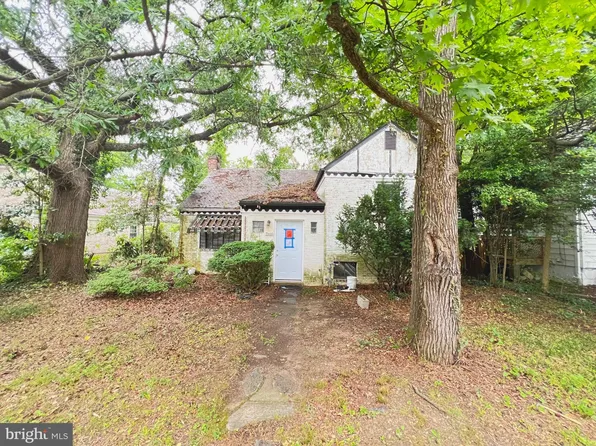 7305 Dickinson Ave, College Park, MD 20740