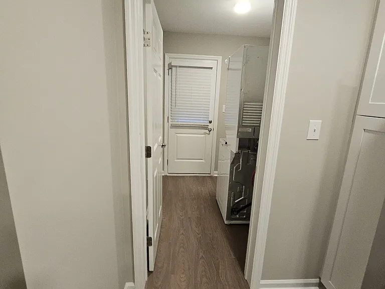 2012 Thompson Dr #2 — Photo 10