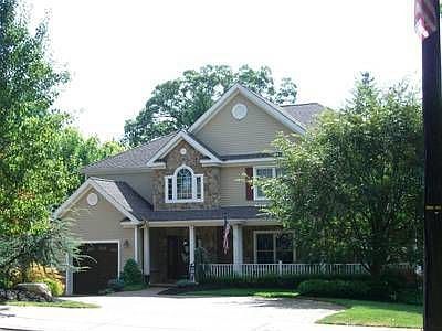 2nd image of 286 N Farview Ave
