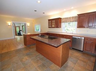 172 Mast Rd, Falmouth, ME 04105