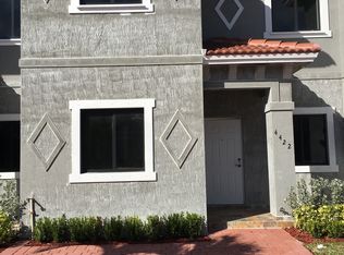 4422 SW 163rd Pl, Miami, FL 33185