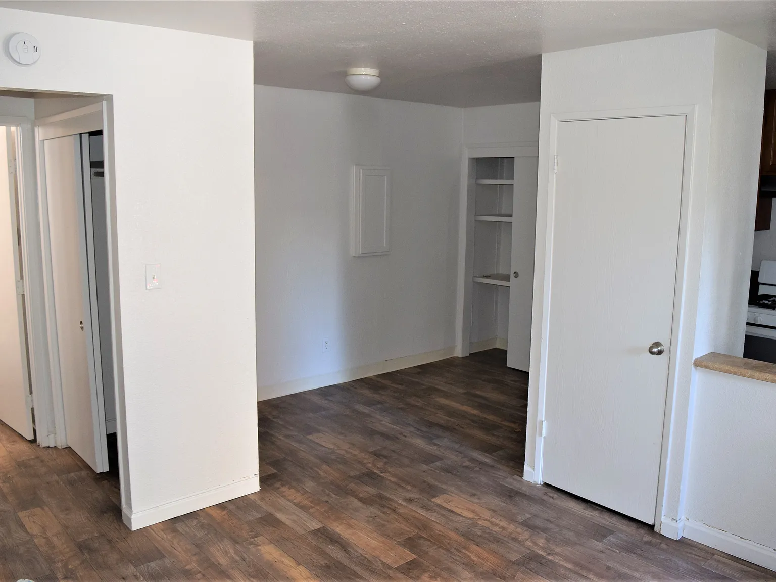 Sundance Garden Apartments — Photo 3