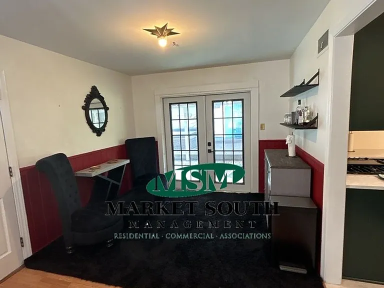 319 Sharondale Rd — Photo 2