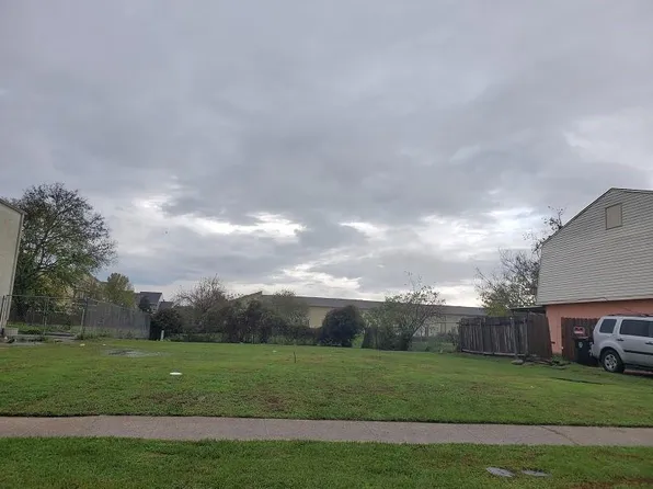 6970 Bunker Hill Rd, New Orleans, LA 70127