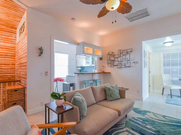 828 White St APT 2, Key West, FL 33040