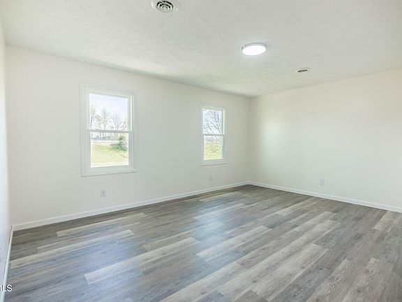 3rd image of 2849 Tennessee #107