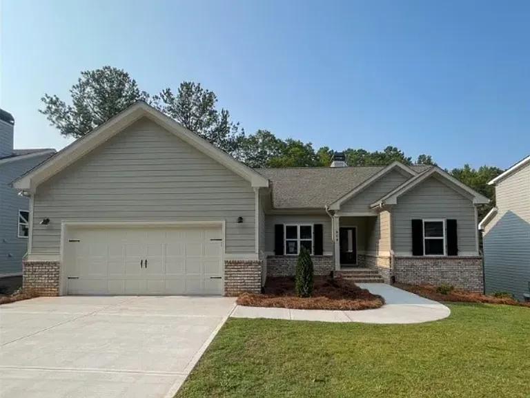 288 Sunset Dr — Photo 1