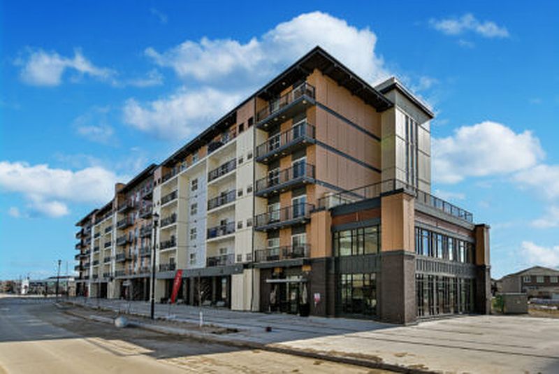 Winnipeg Apartment for rent - 3 Bedrooms — photo 27