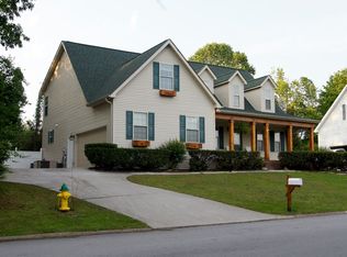 8427 Lawnpark Dr, Knoxville, TN 37923