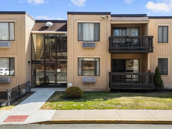 175 Mill Pond Road #223, Hamden, CT 06514