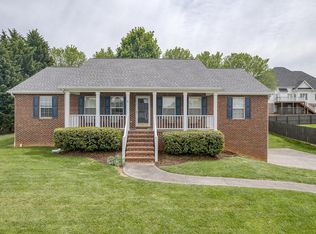 107 Lee Carter Dr, Johnson City, TN 37601